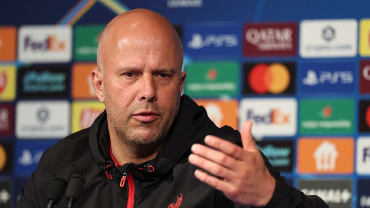 Media Inggris: AC Milan Tak Perlu Izin Liverpool Untuk Rekrut Arne Slot