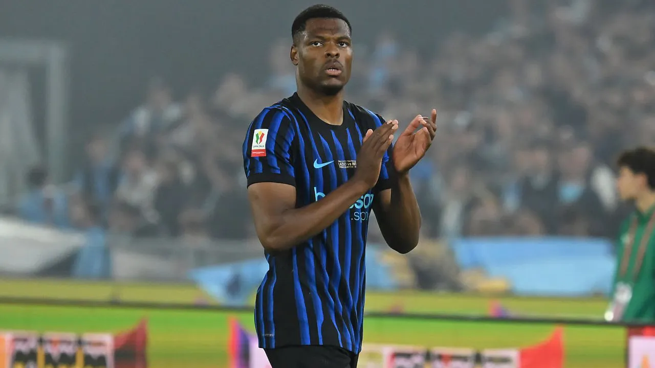 Mengejutkan! Denzel Dumfries Disebut Sudah Sepakat Gabung Real Madrid