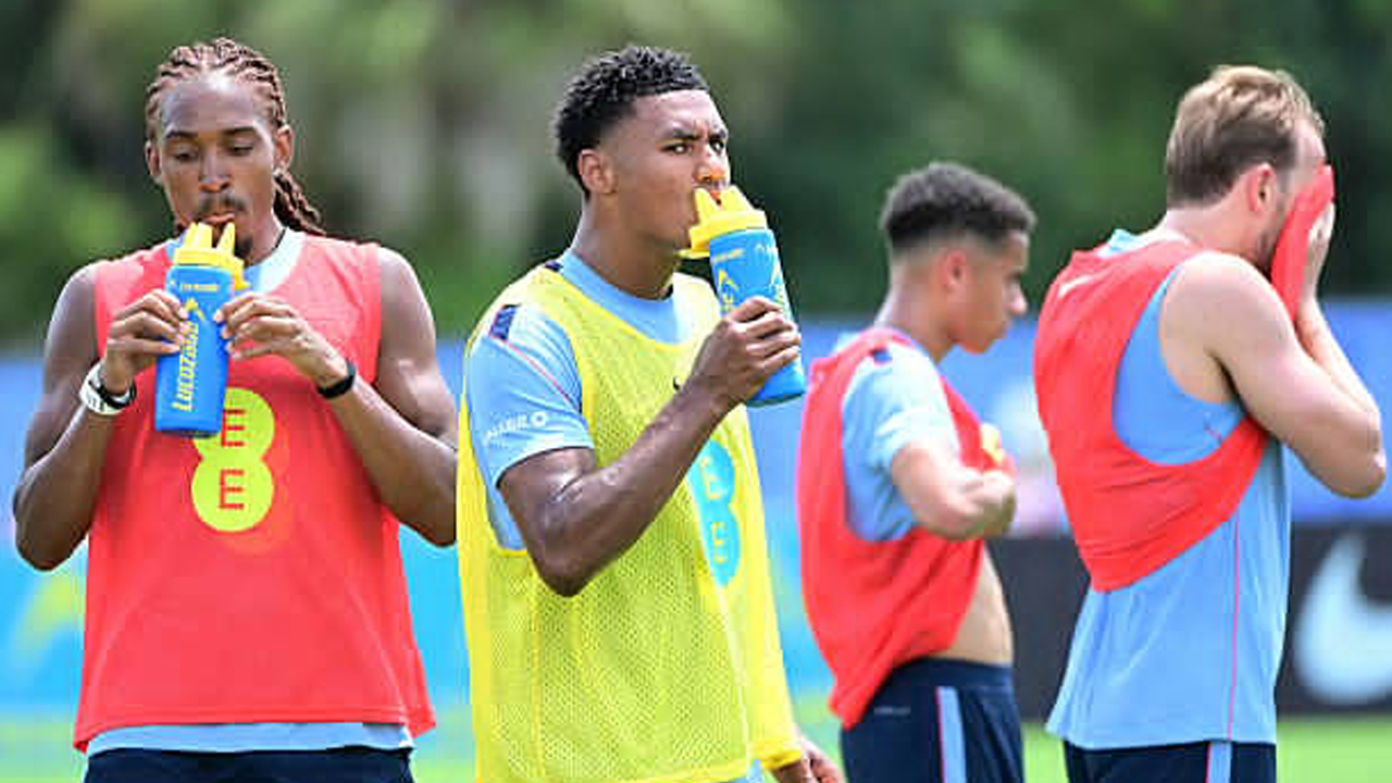 Ollie Watkins Nilai Banyaknya Pilihan Penyerang Menguntungkan Thomas Tuchel