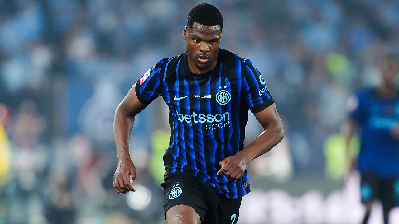 Rencana Liverpool Datangkan Denzel Dumfries Berpotensi Batal