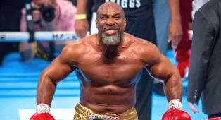 Shannon Briggs Sebut Satu Petinju Terbaik Kelas Berat