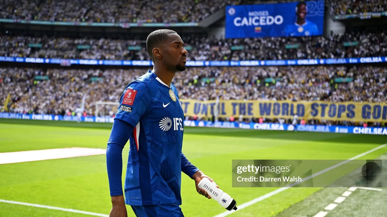 Tosin Adarabioyo Berpeluang Bertahan di Chelsea Musim Depan