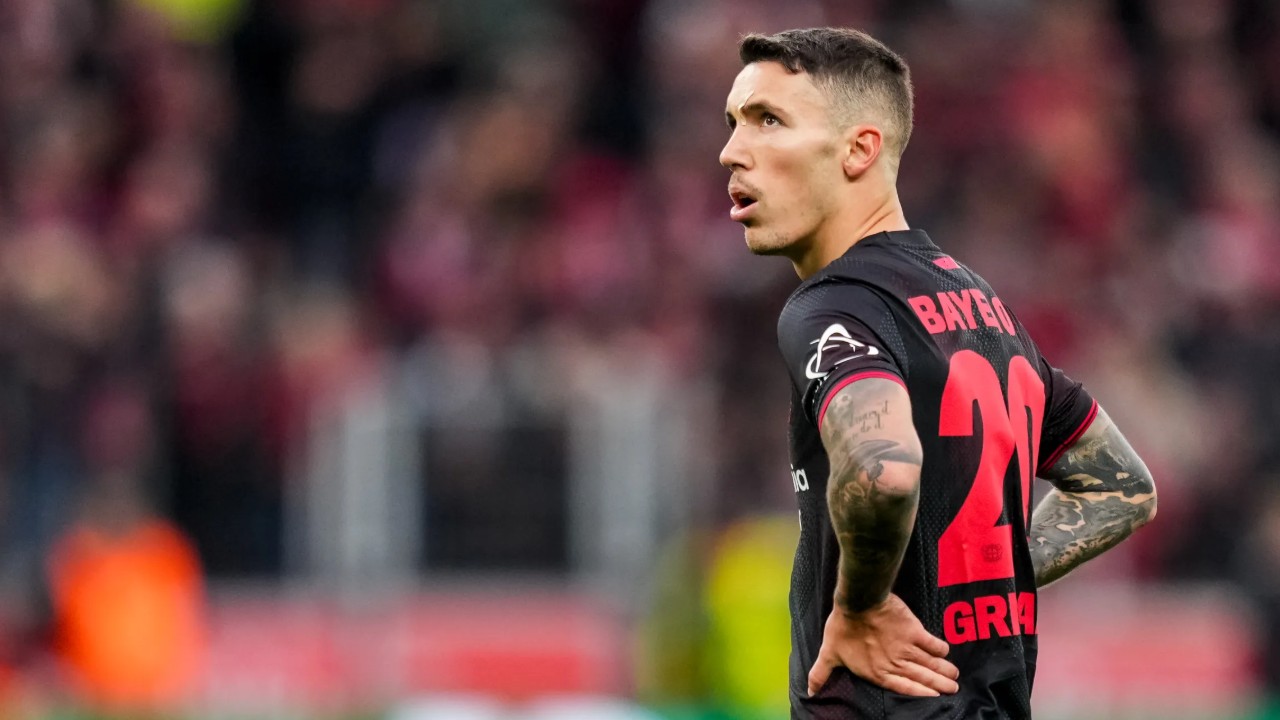 Alejandro Grimaldo Kembali Tegaskan Keinginannya Pulang Kampung ke Spanyol