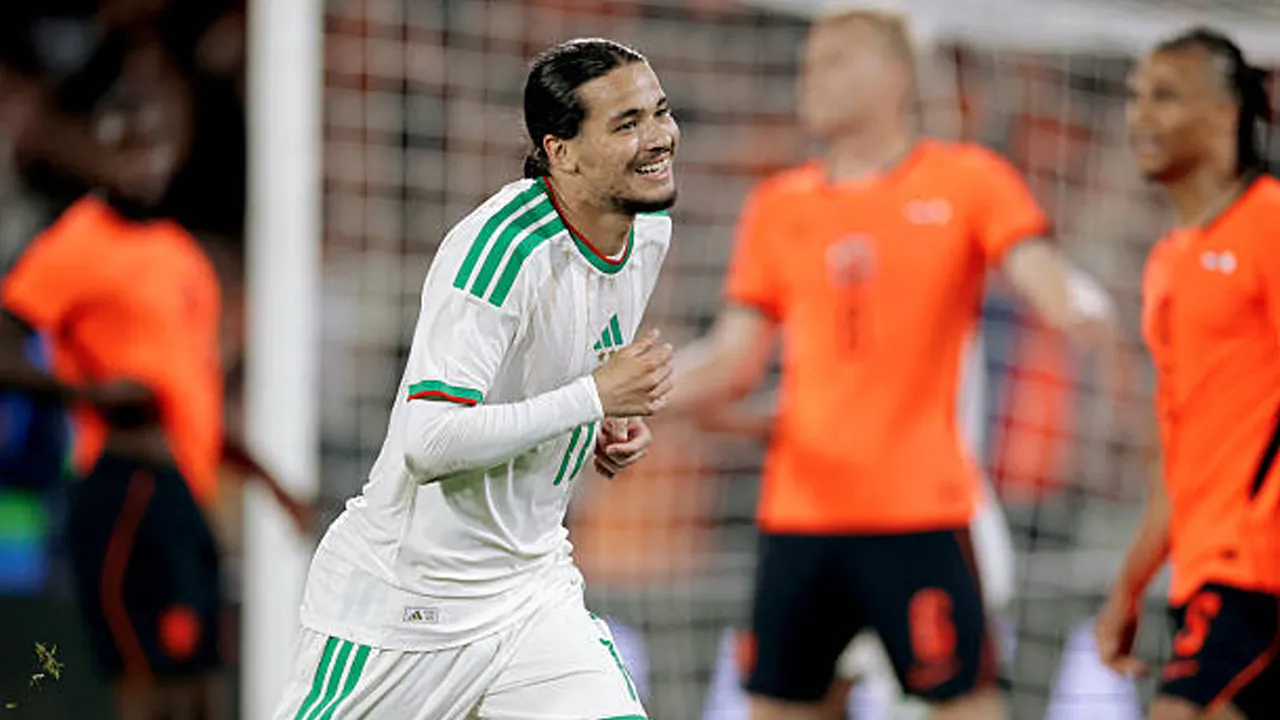 Belanda Tumbang di Kandang, Gol Anis Hadj Moussa Bawa Aljazair Menang