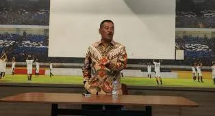 Cemas Embargo Transfer FIFA, Umuh Ajak Persib Gerak Cepat