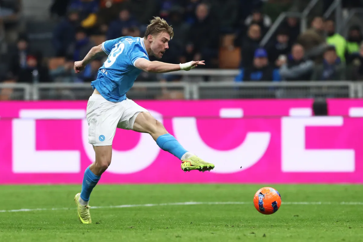 Detail Klausul Rilis Hojlund Terungkap Usai Tinggalkan Man United - sumber: (footballitalia)