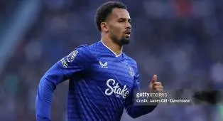 Everton Tenang Meski Iliman Ndiaye Masuk Radar Rival Premier League