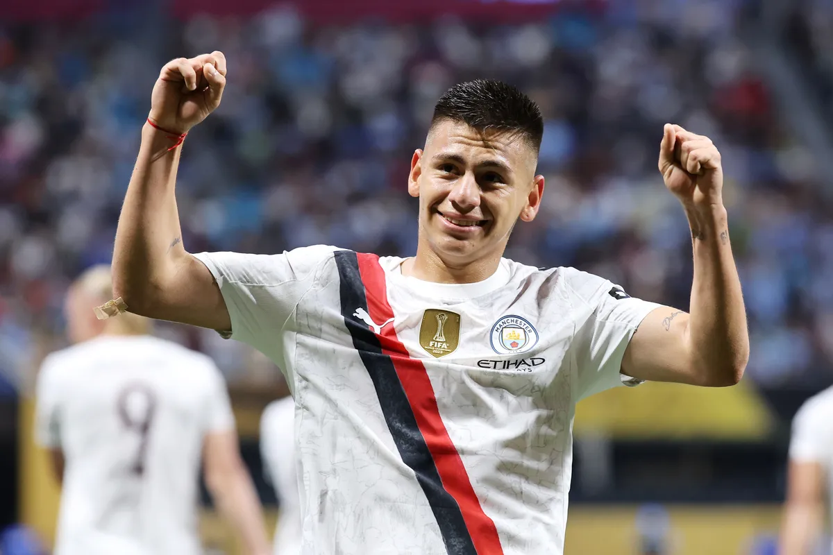 Monza Bidik Winger Man City yang Sempat Diincar Roma - sumber: (footballitalia)