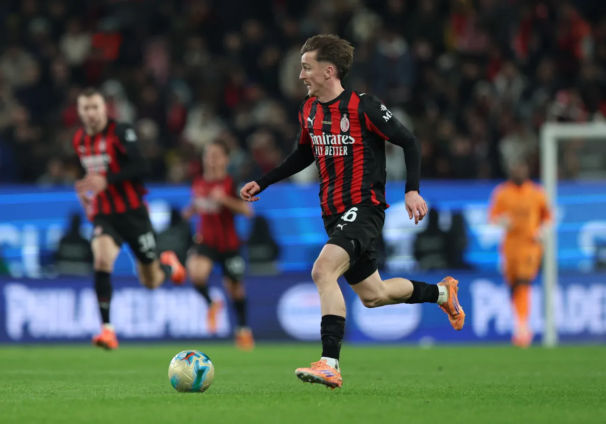 Napoli dan Allegri Bersaing Gaet Saelemaekers di Tengah Kekacauan Milan - sumber: (footballitalia)
