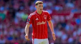 Nottingham Forest Tolak Tawaran Awal Manchester City untuk Elliot Anderson