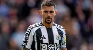 Roberto De Zerbi Minta Tottenham Rekrut Bruno Guimaraes