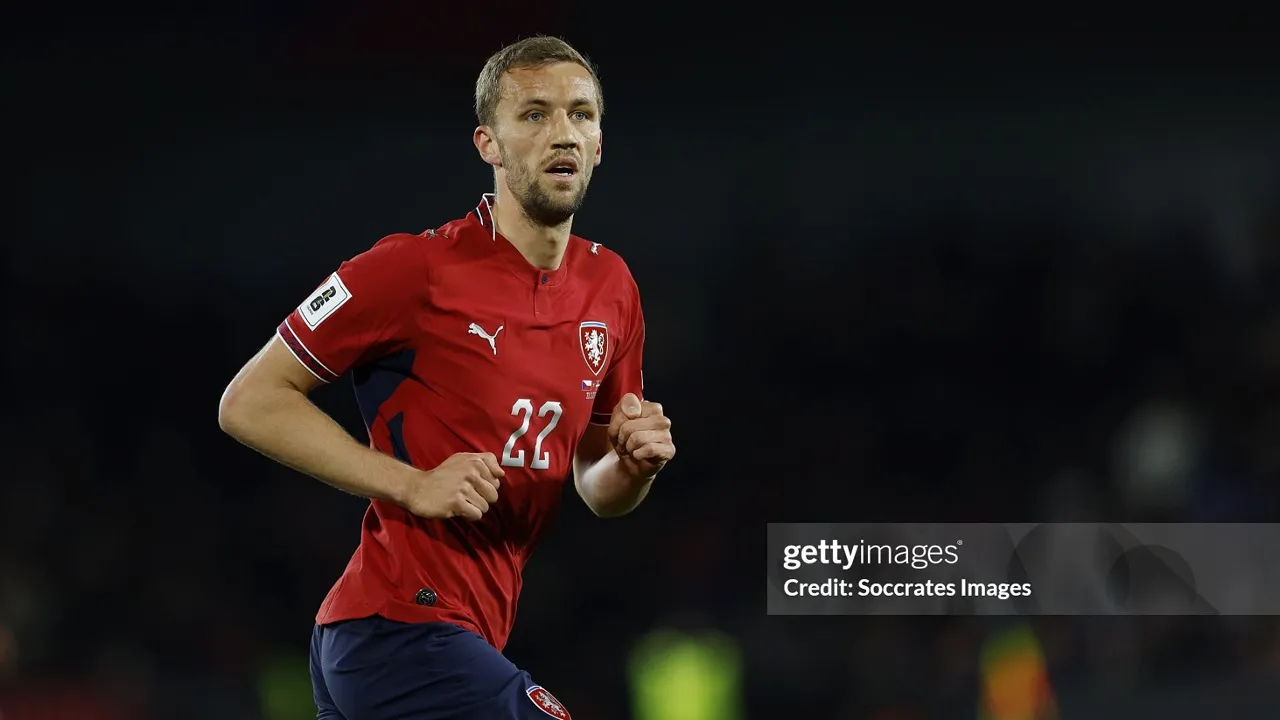 Masa depan Tomas Soucek ditunda hingga Piala Dunia berakhir