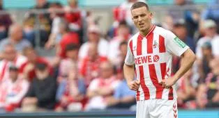 Brentford Gigit Jari, Said El Mala Pilih Tunggu Opsi yang Lebih Menarik