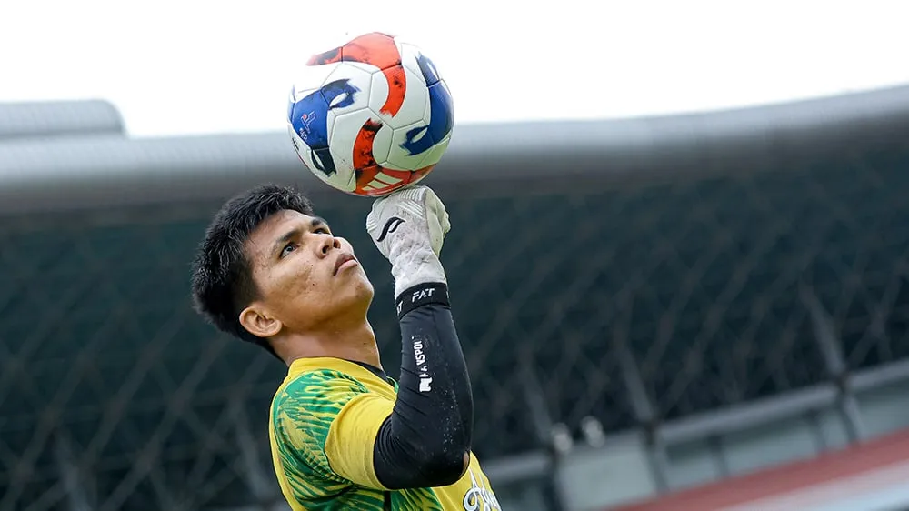 Cahya Supriadi Resmi Perpanjang Masa Bakti Bersama PSIM - sumber: (ileagueid)
