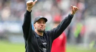 Colombo: Sebastian Hoeness Lebih Berpeluang Dibanding Glasner