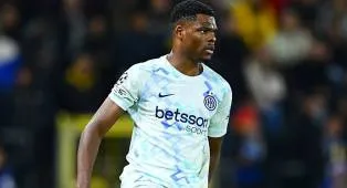 Denzel Dumfries: Masa-Masa Saya Bersama Inter Penuh Dengan Kebanggaan