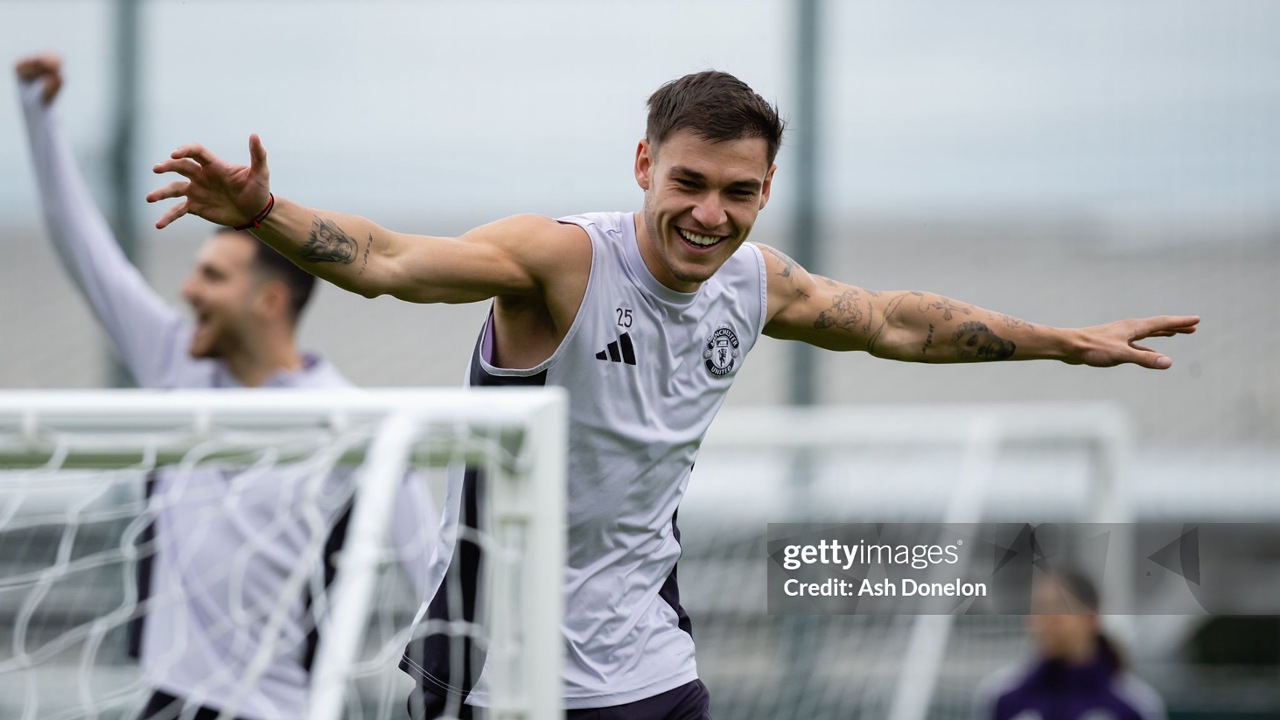 Manuel Ugarte Bisa Tinggalkan Man United, Everton dan Crystal Palace Siaga