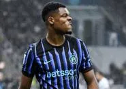 Media Spanyol Perdebatkan Keputusan Madrid Datangkan Denzel Dumfries