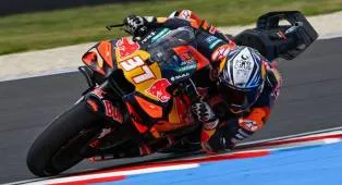 Pedro Acosta Kuasai Latihan Jumat di GP Hungaria MotoGP