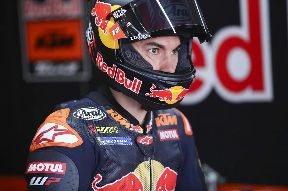 Vinales: Tak Perlu Yakinkan Siapa Pun Soal Pemulihan Cedera - sumber: (motorsport)