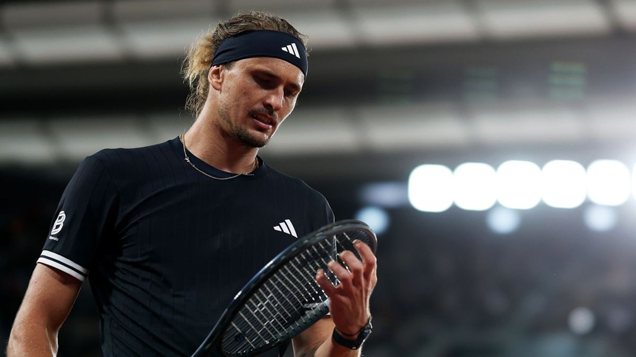 Alexander Zverev Buka Suara Tentang Pengunduran Diri Matteo Arnaldi