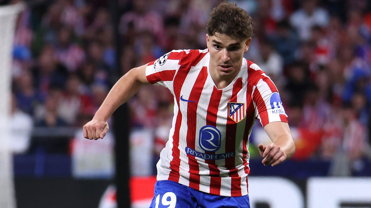 Atletico Belum Respons Tawaran Barcelona, Julian Alvarez Mulai Frustrasi