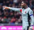 Cari Kiper Baru, Chelsea Kembali Lirik Mike Maignan