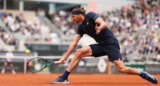 Hasil French Open: Alexander Zverev Kubur Mimpi Jakub Mensik Di Semifinal