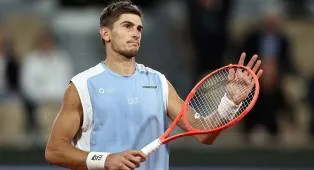 Hasil French Open: Matteo Arnaldi Mundur, Flavio Cobolli Maju Ke Final