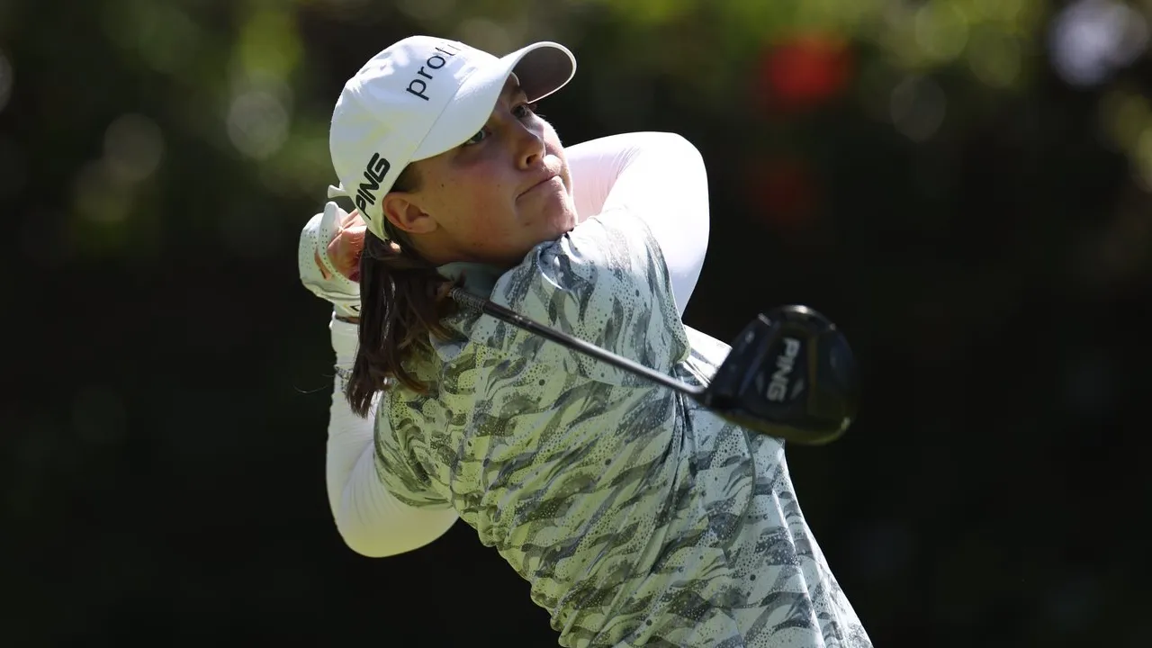 Jennifer Kupcho unggul satu pukulan atas pegolf Korea Selatan, Sei Young Kim, yang menempati posisi kedua dengan skor 67 atau 4-under. (Foto: Golf Digest)