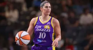 Kelsey Plum Berpeluang Kembali Perkuat Los Angeles Sparks saat Hadapi Wings