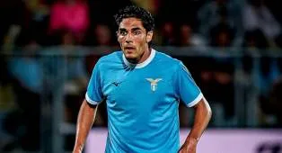 Makin Terpinggirkan, Winger Lazio Selangkah Lagi Gabung Fiorentina