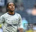 Mathys Tel Pertimbangkan Masa Depan, Bournemouth Mengintai