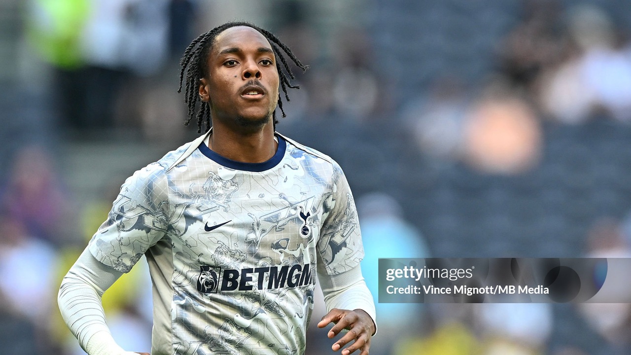 Mathys Tel Pertimbangkan Masa Depan, Bournemouth Mengintai