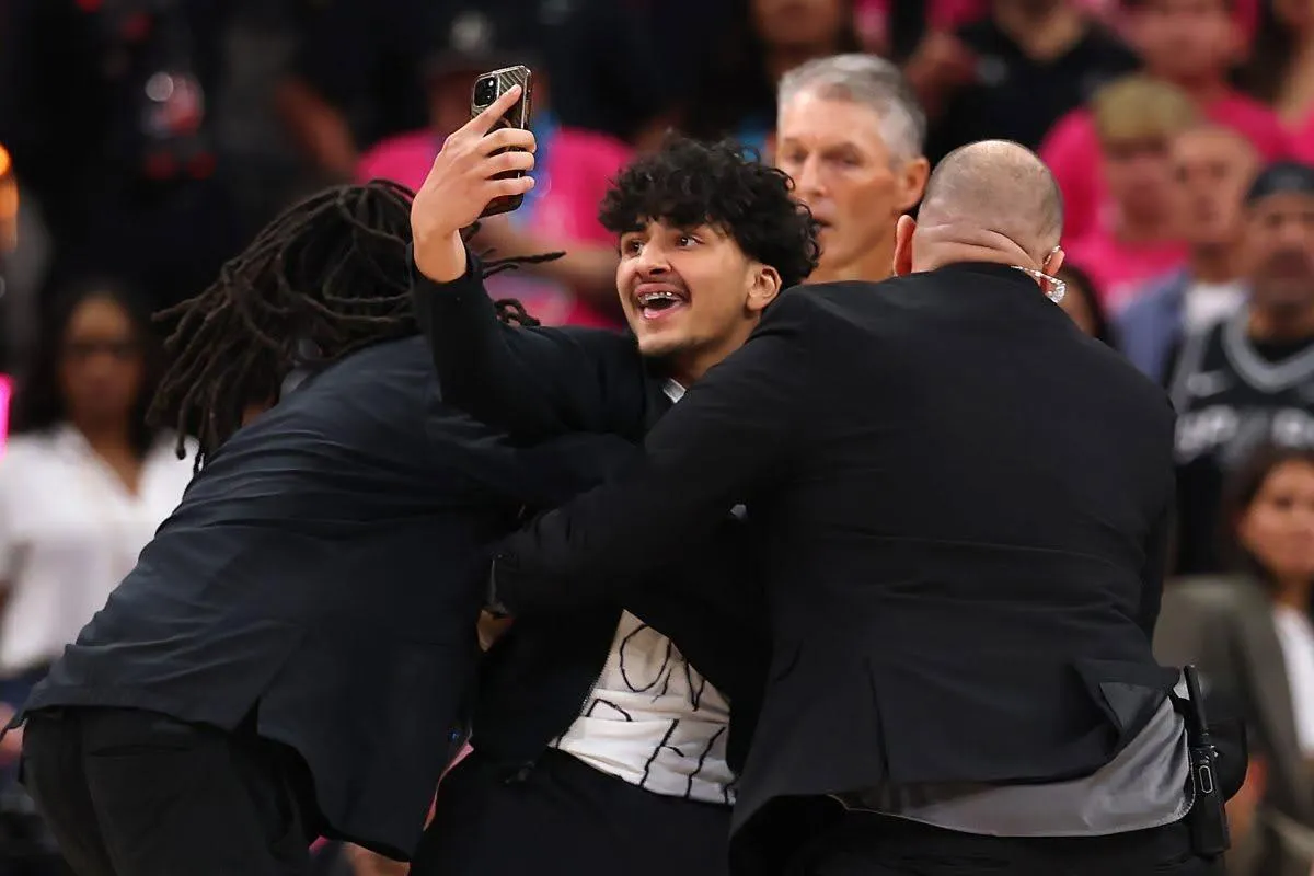 NBA Larang Seumur Hidup Penerobos Lapangan di Final 2026