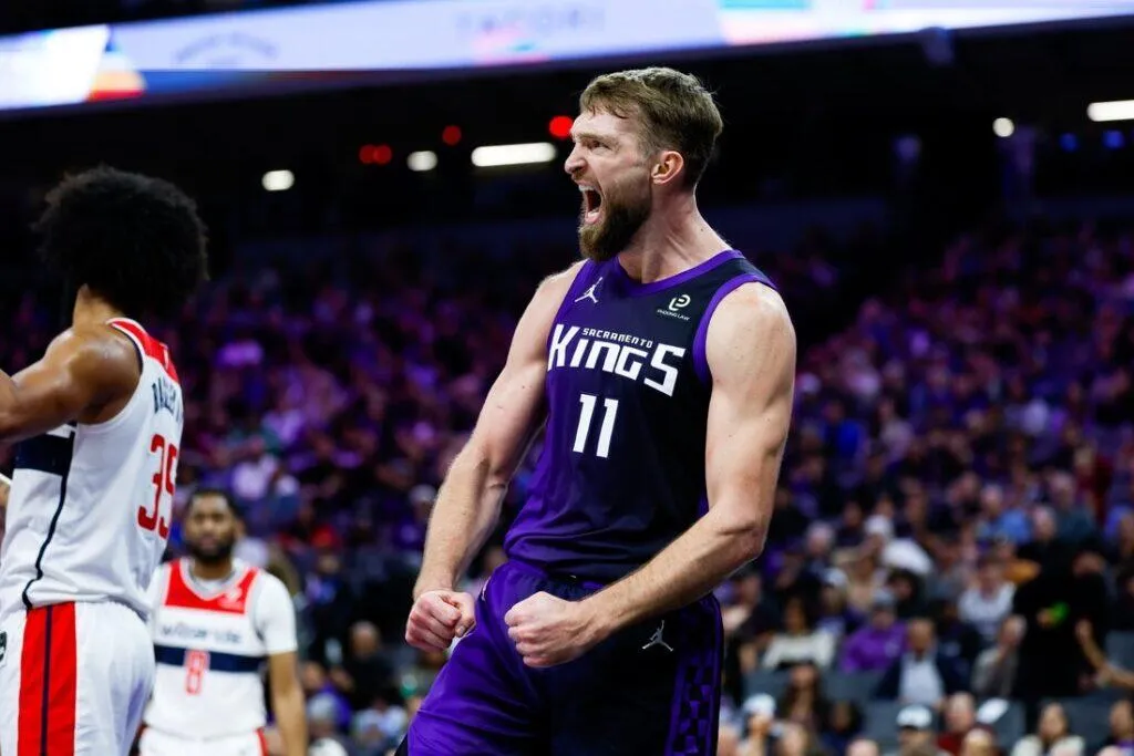 Domantas Sabonis Dilirik Banyak Tim Jika Tinggalkan Kings - sumber: (mainbasket)