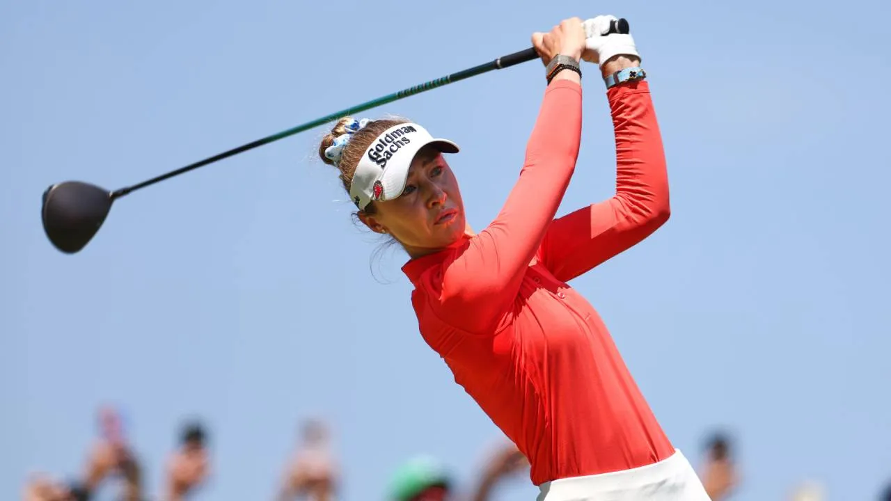 Nelly Korda membukukan skor 4-under 67 dan berbagi posisi teratas dengan Kim menjelang hari penentuan. (Foto: Golf Digest)