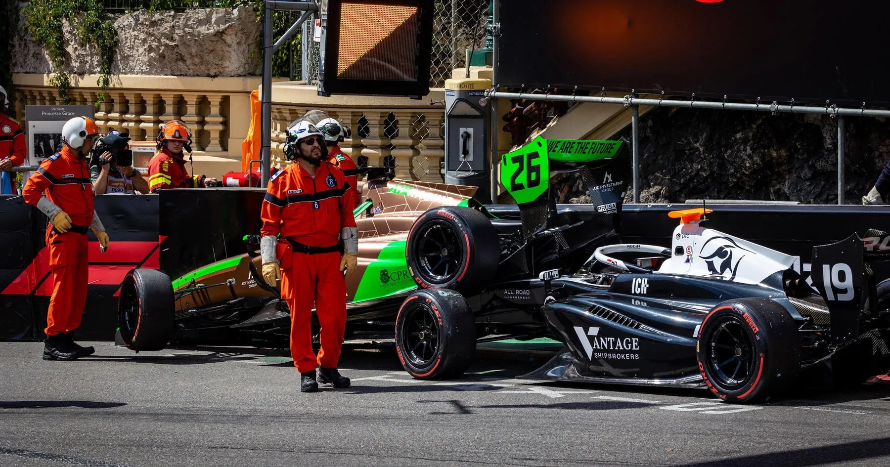 Pembalap F3 Alami Cedera Serius Pasca Kecelakaan Monaco - sumber: (racingnews365)
