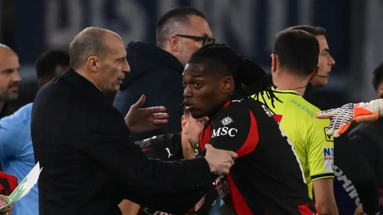 Pukul Pemain di Laga Uji Coba, Rafael Leao Awali Piala Dunia Dengan Masalah