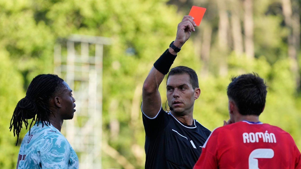Aturan FIFA Bikin Rafael Leao Dipastikan Lepas Dari Ancaman Skorsing