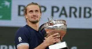 Hasil French Open: Alexander Zverev Wujudkan Mimpi Jadi Juara Grand Slam
