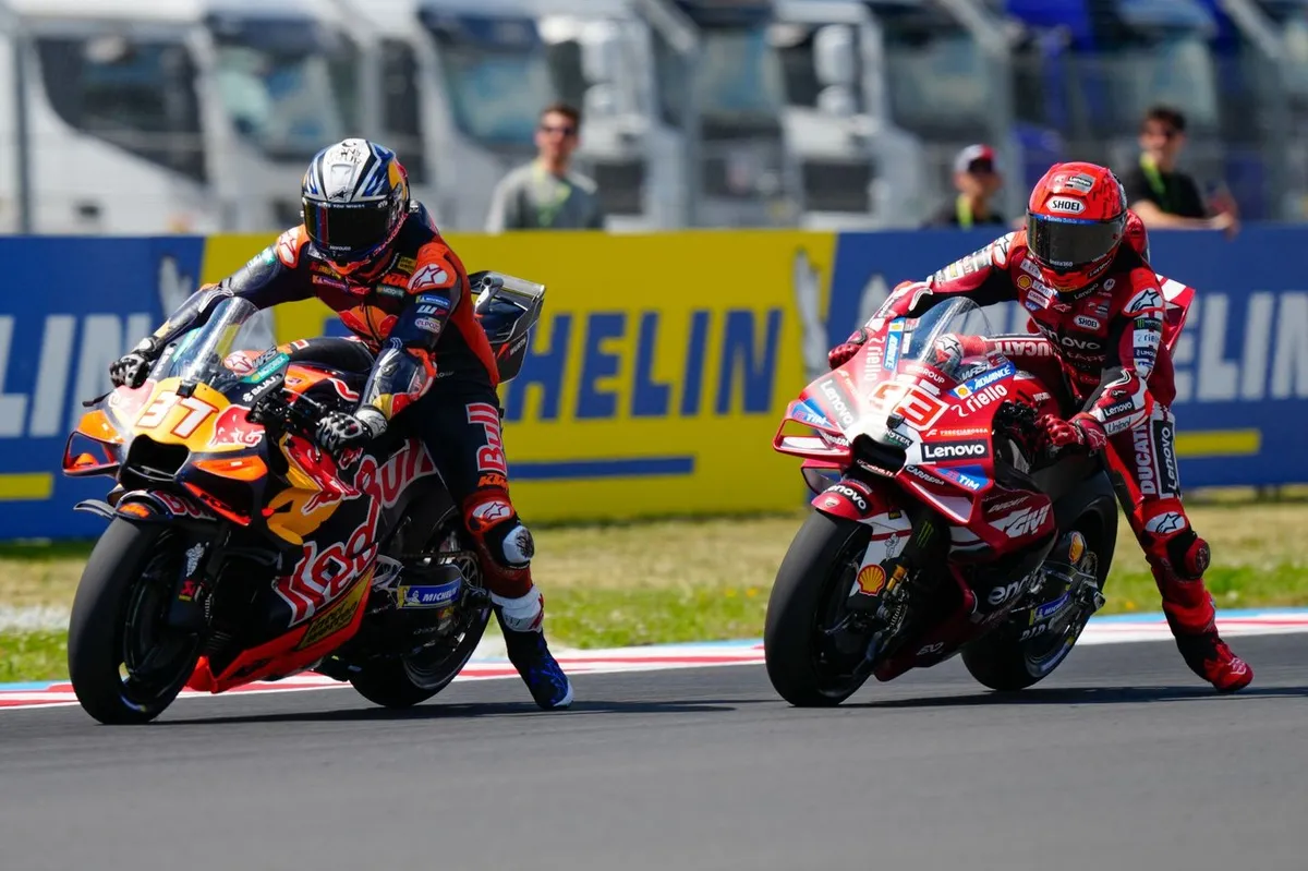 Kemenangan dan Kekalahan di GP Hungaria yang Tak Biasa - sumber: (motorsport)