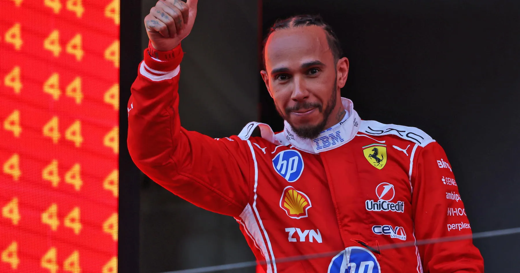 Lewis Hamilton Ungkap Ferrari Dapat Upgrade Besar dari FIA - sumber: (racingnews365)