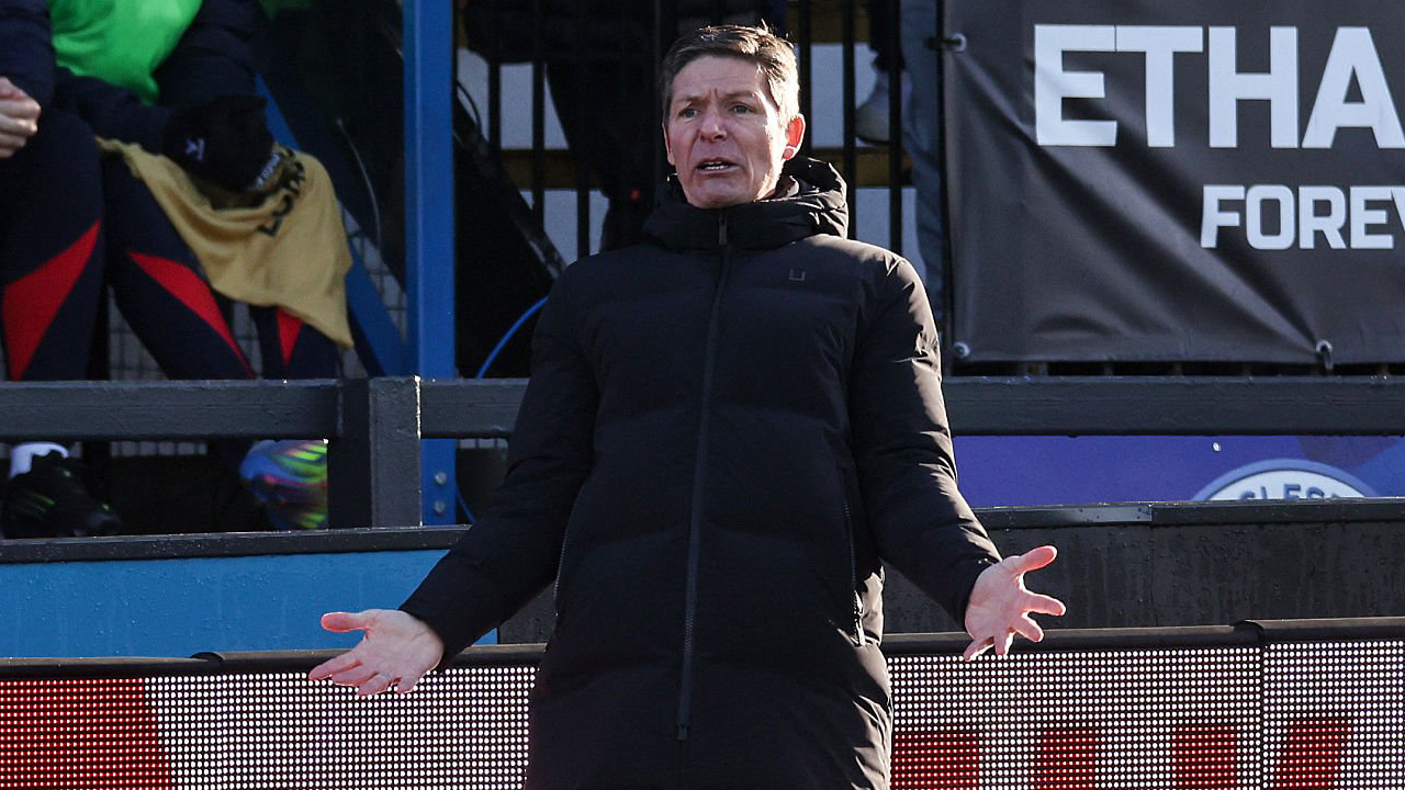 Oliver Glasner Tunggu Telepon, Rangnick Tak Sabar Tunggu Kepastian