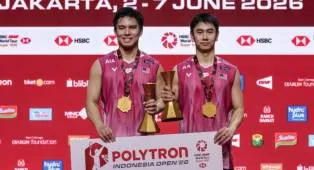 Perdana Menteri Ucapkan Selamat Atas Kemenangan Sze Fei/Izzuddin