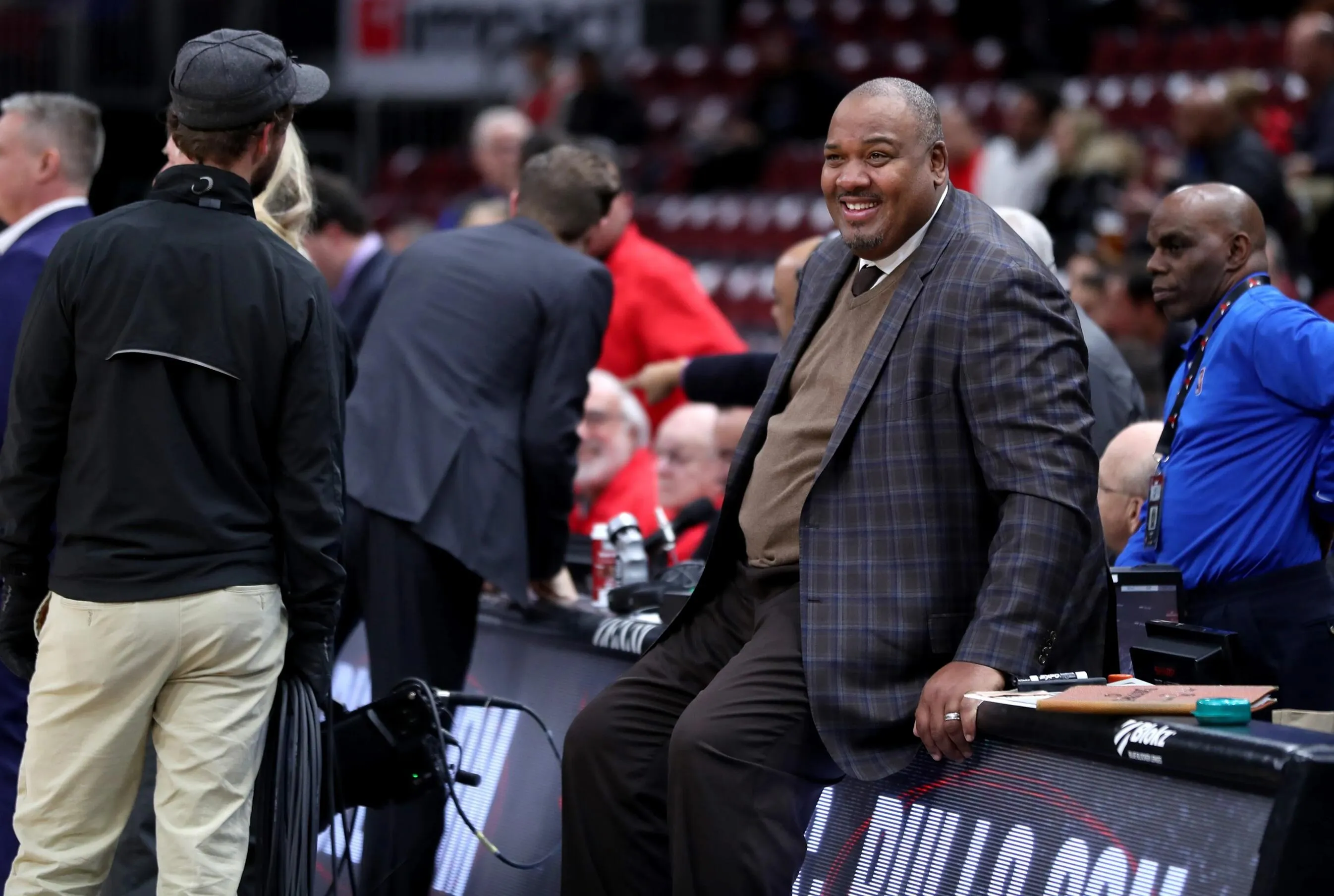 Stacey King, Ikon Bulls dan Komentator NBA, Meninggal di 59 - sumber: (mainbasket)