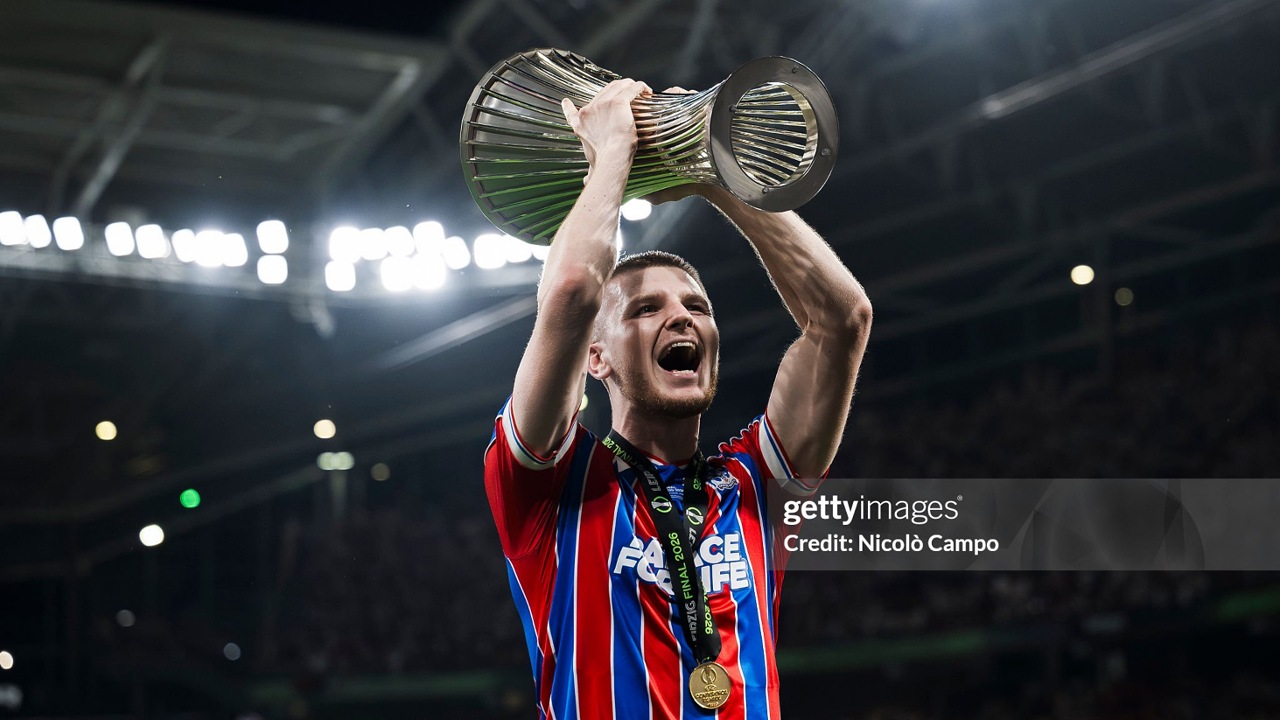 Adam Wharton Dibanderol Mahal oleh Crystal Palace