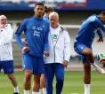 Arsenal Terima Kabar Cedera Saliba, Deschamps Tepati Janji