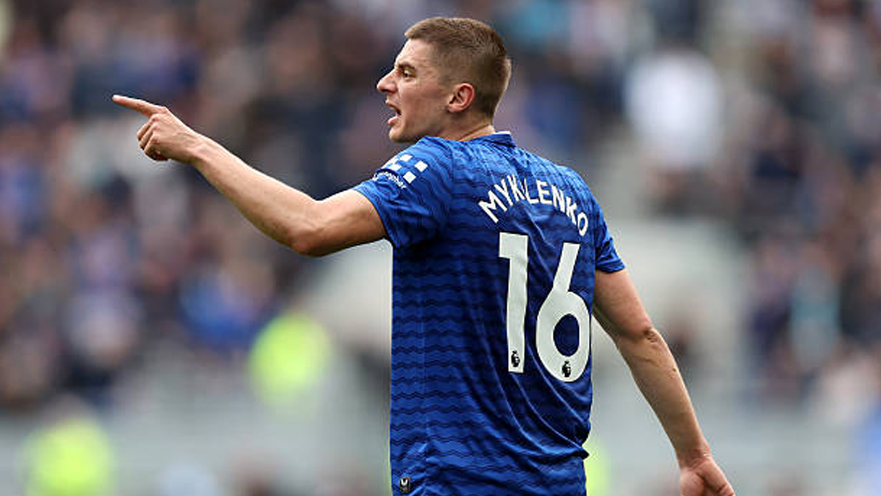 Bahagia Bisa Bertahan, Vitalii Mykolenko Merasa Everton Seperti Keluarga