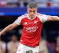 Besiktas Kepincut Leandro Trossard, Arsenal Belum Tertarik Berpisah